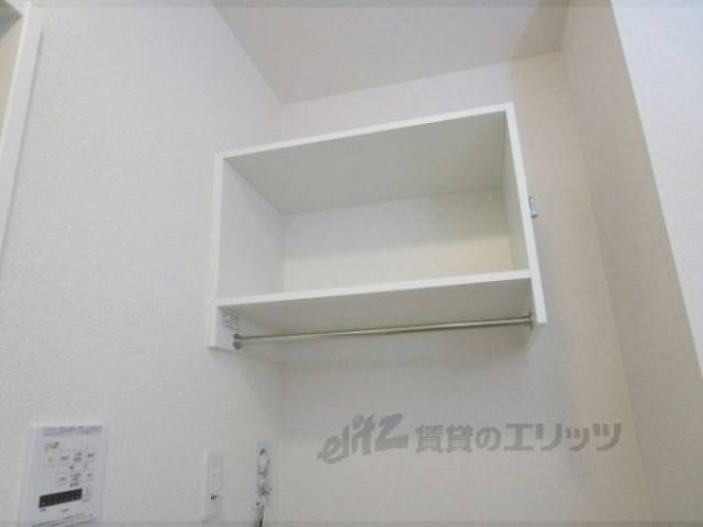 洗濯機置場　棚