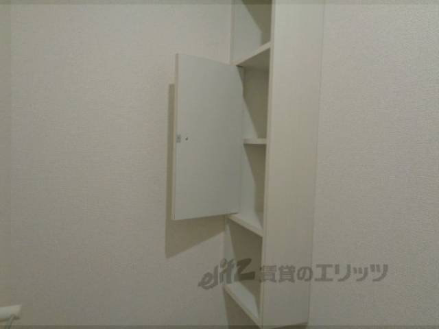 トイレ　収納