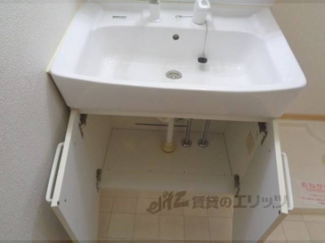 洗面所　収納