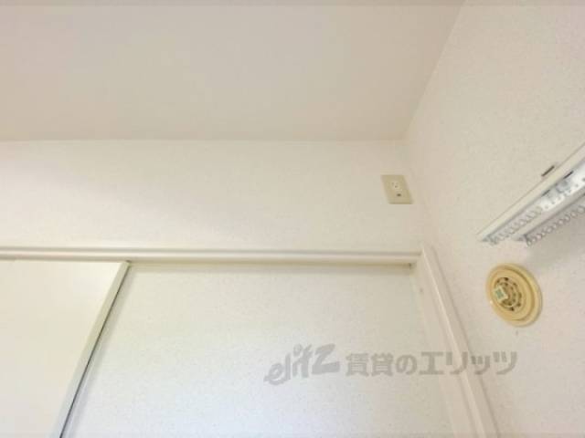 エアコン　設置場所