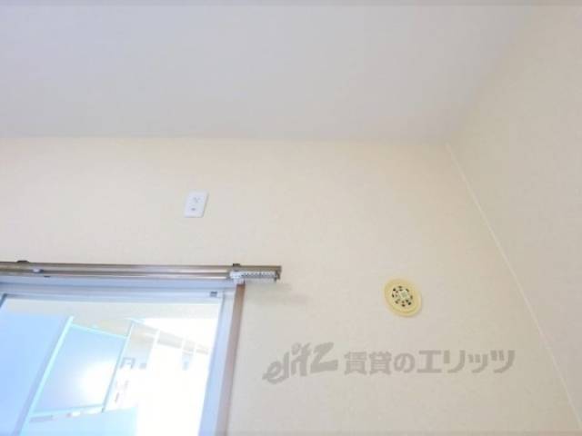 エアコン　設置場所