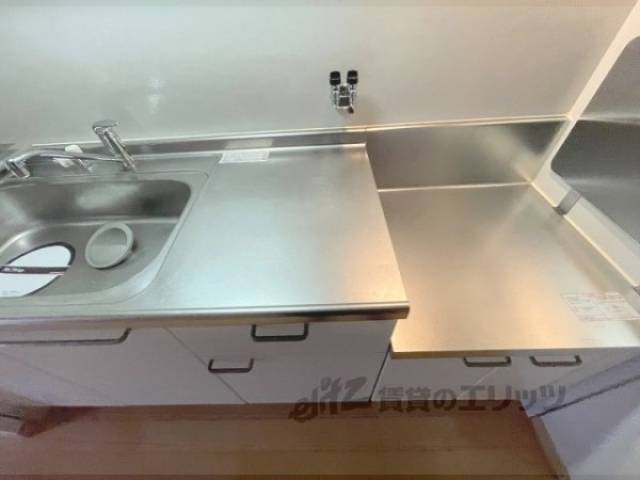 キッチン　コンロ置き場