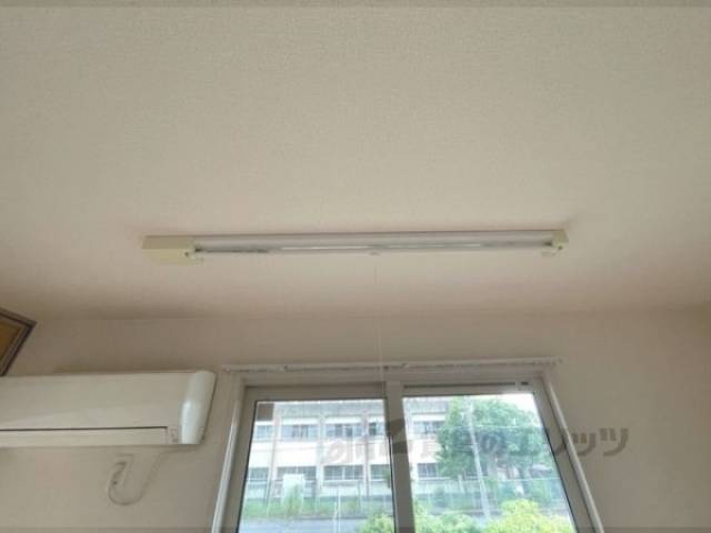 室内干し竿掛け