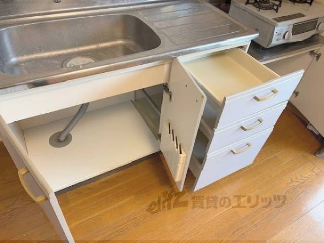 キッチン　収納