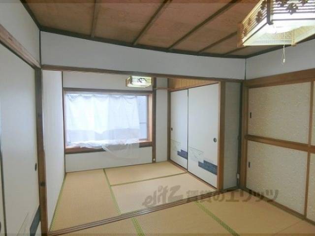 和室　２階西