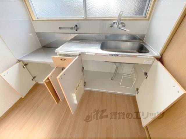 キッチン　下部収納