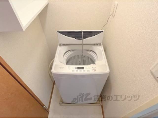 洗濯機置場　洗濯機