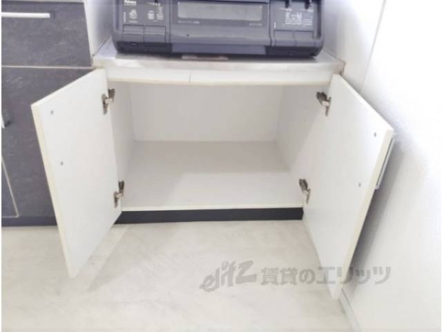 キッチン　下部収納