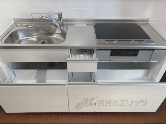 キッチン　収納