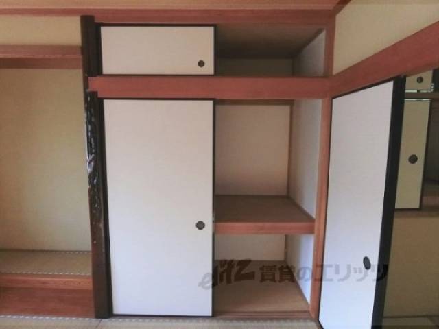 収納　2階西側和室
