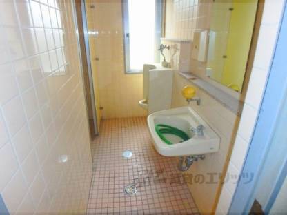 洗面所　2階