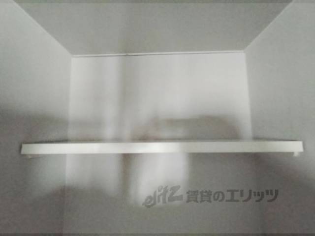 トイレ　棚