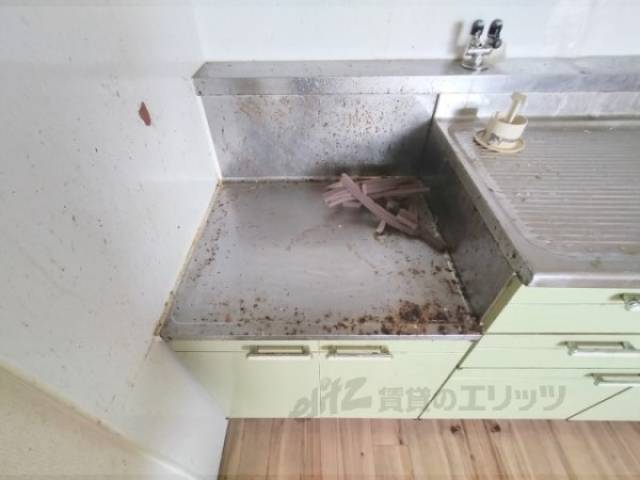キッチン　コンロ置場