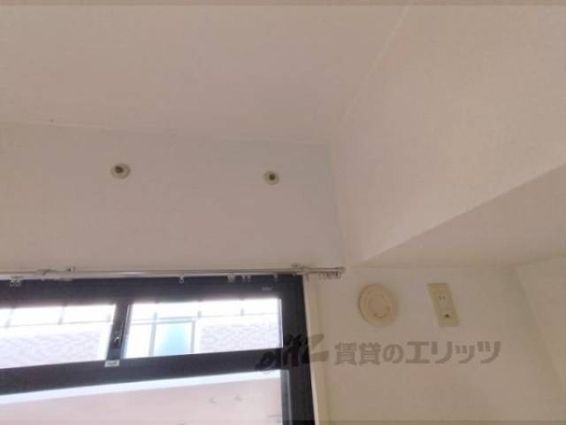 エアコン　設置場所