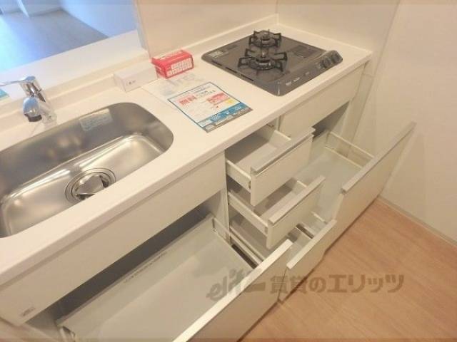 キッチン　下部収納