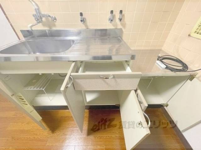 キッチン　収納