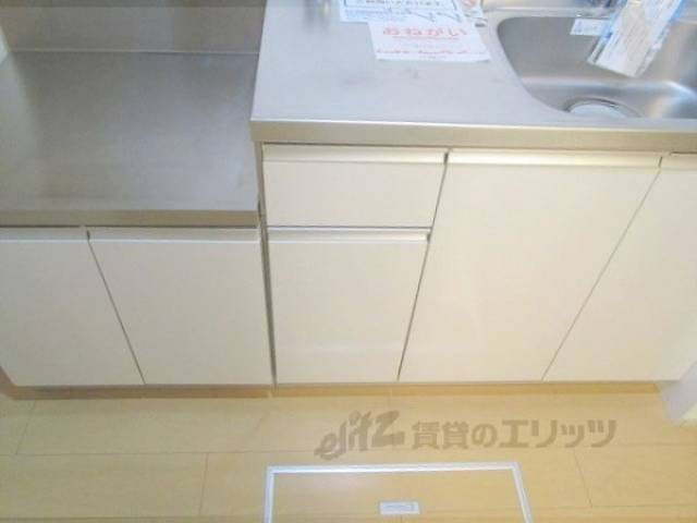 キッチン　下部収納