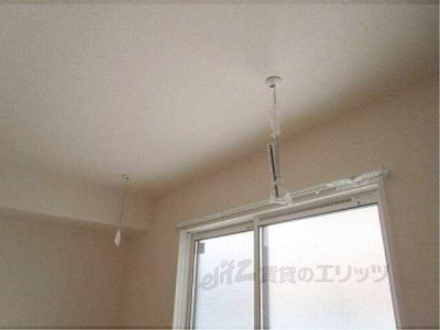 室内干し用竿受け