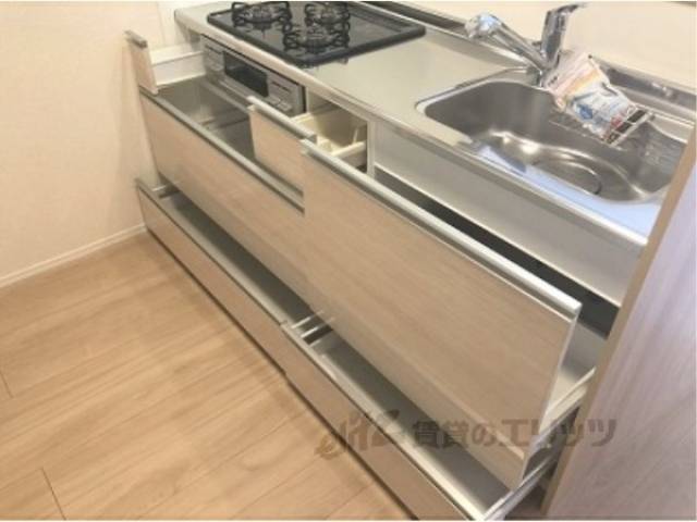 キッチン　下部収納