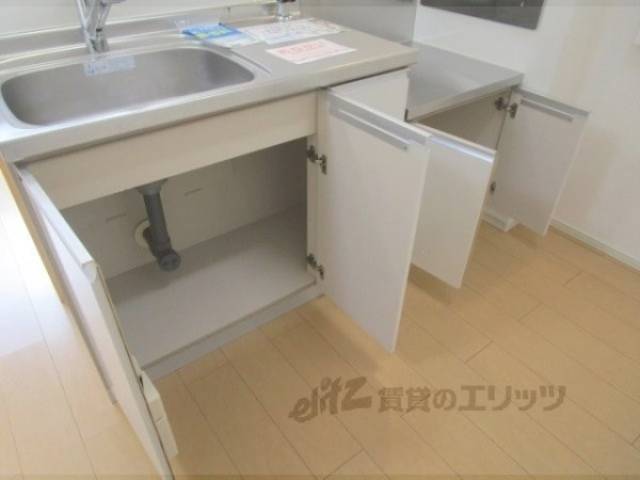 キッチン　下部収納
