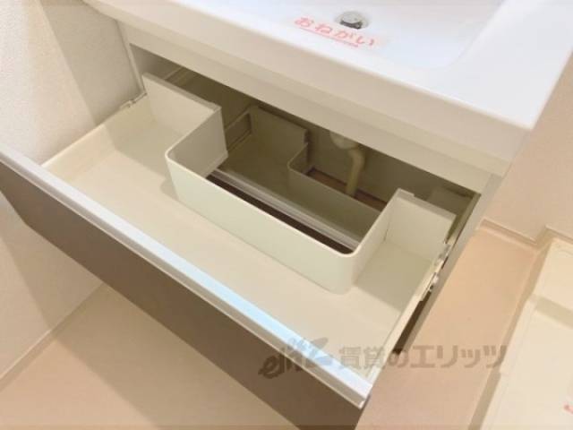 洗面所　収納