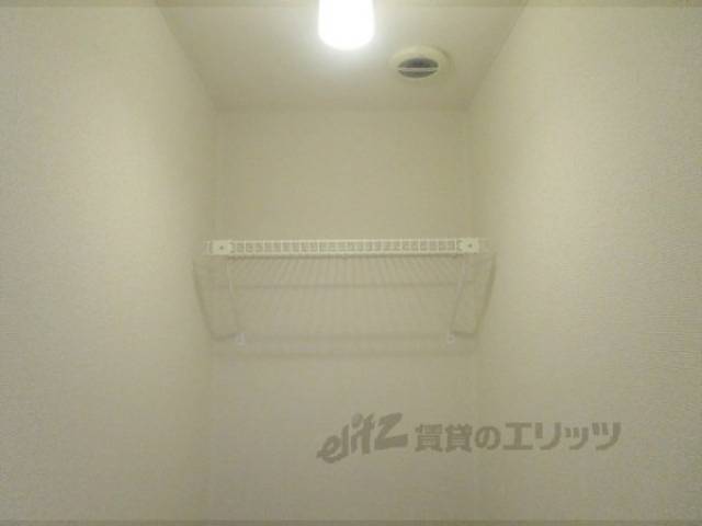 トイレ　収納