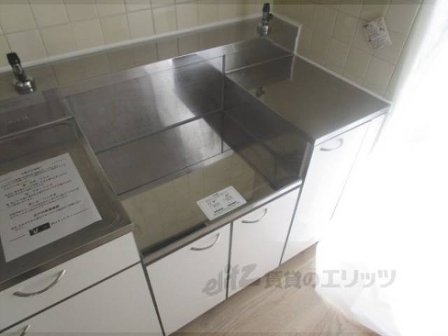 キッチン　コンロ置き場