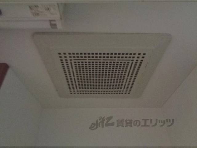 キッチン　換気扇
