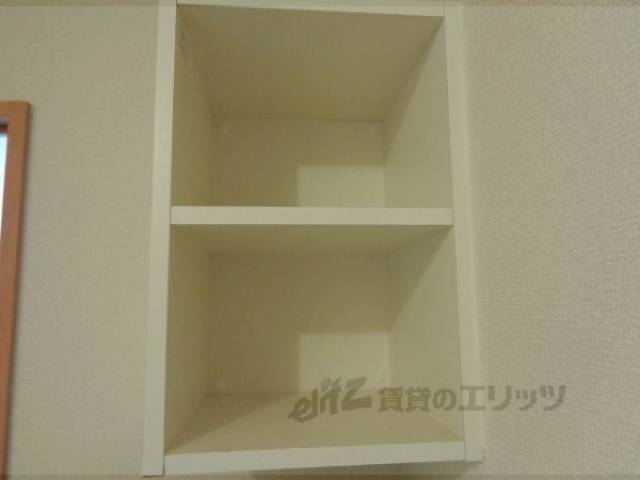 収納　棚