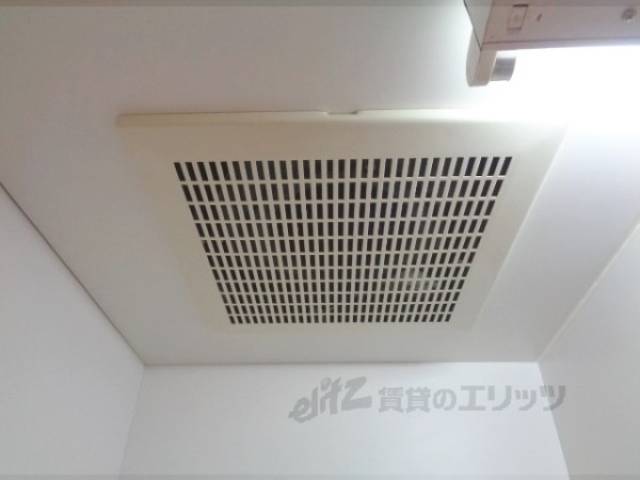 キッチン　換気扇