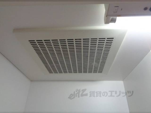 キッチン　換気扇