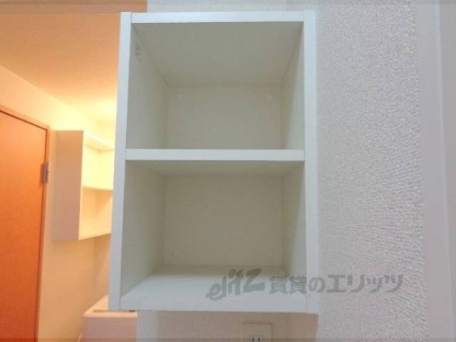 収納　棚