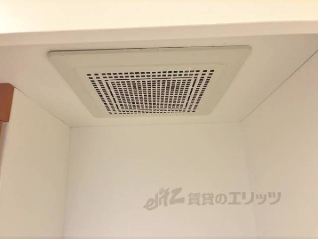 キッチン　換気扇