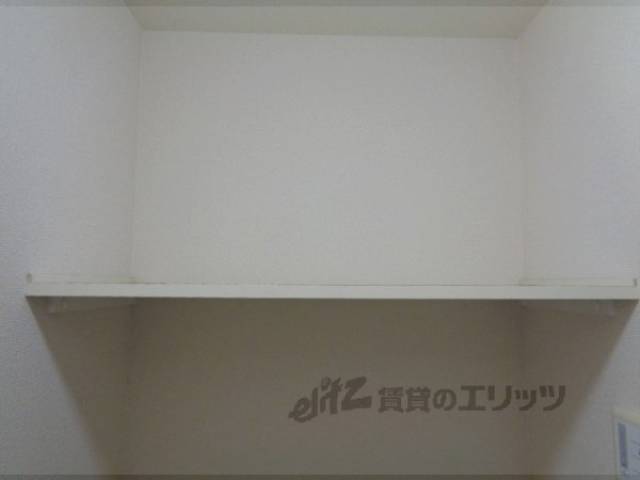 トイレ　棚