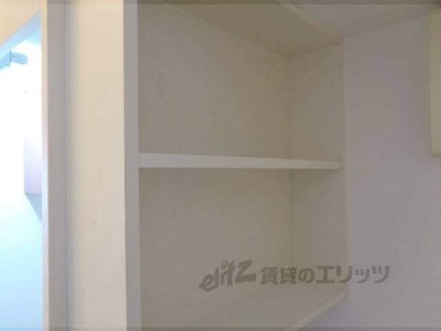 冷蔵庫置場　棚