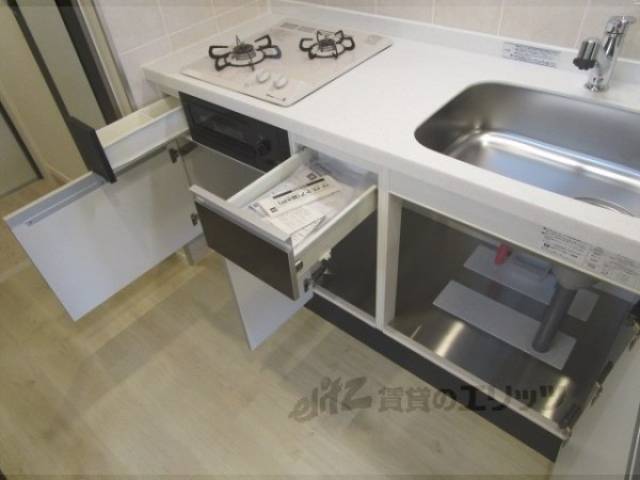 キッチン　収納