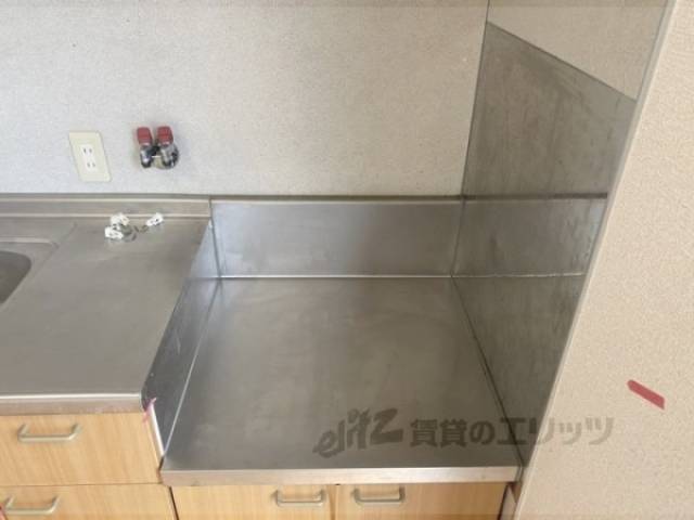 キッチン　コンロ置き場