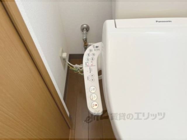 トイレ　洗浄機能付き