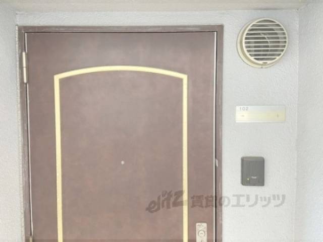 玄関　インターホン
