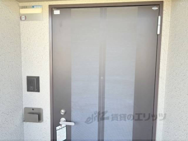玄関　インターフォン