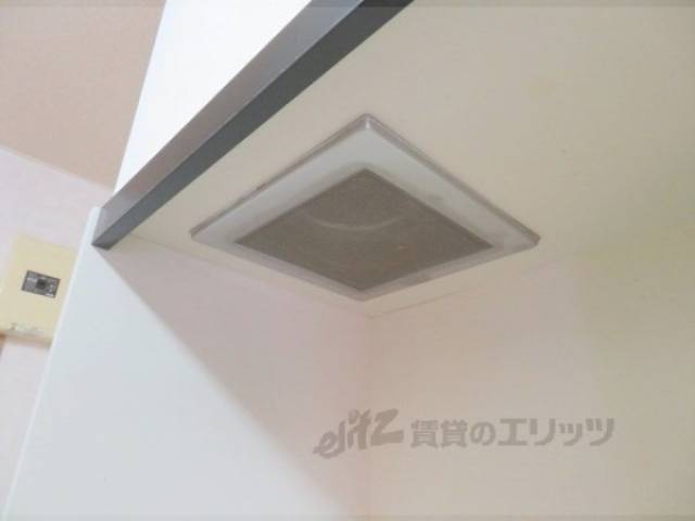 キッチン　換気扇