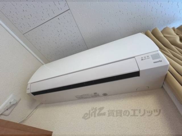 洋室　エアコン