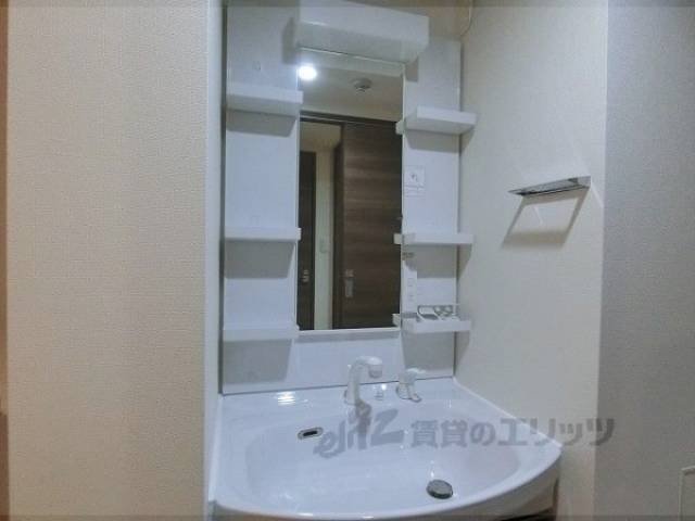 洗面所　独立洗面台