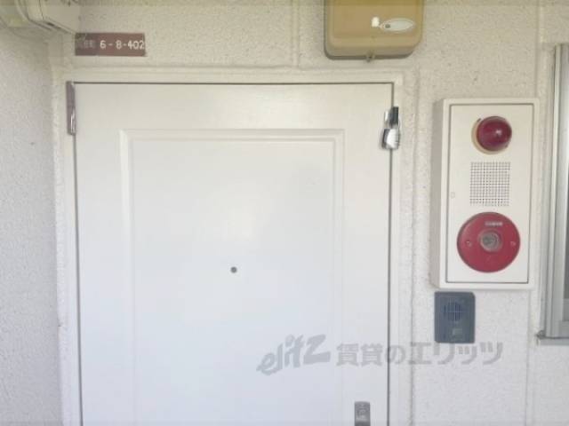 玄関　インターホン