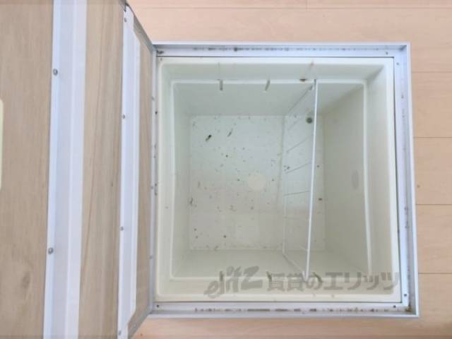 キッチン　床下収納