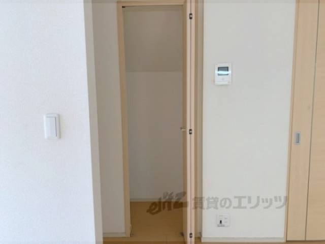 リビング　クローゼット