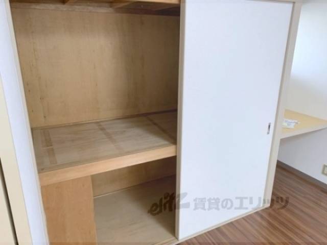 収納　押入れ