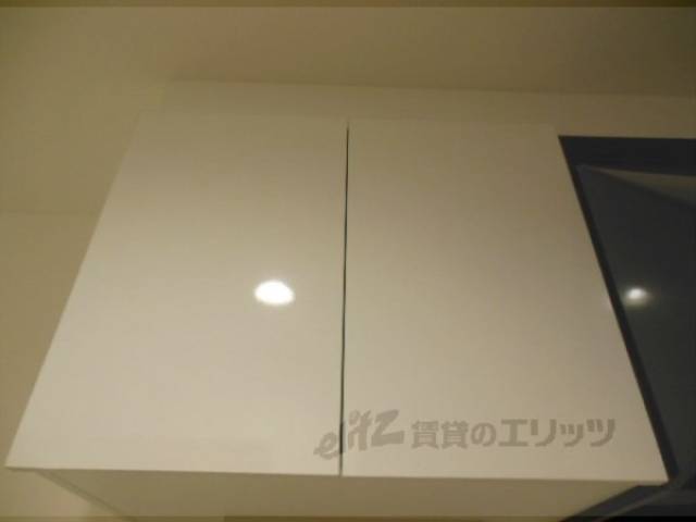 キッチン　上部収納