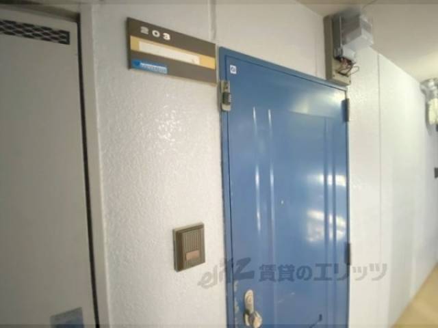 玄関　インターホン