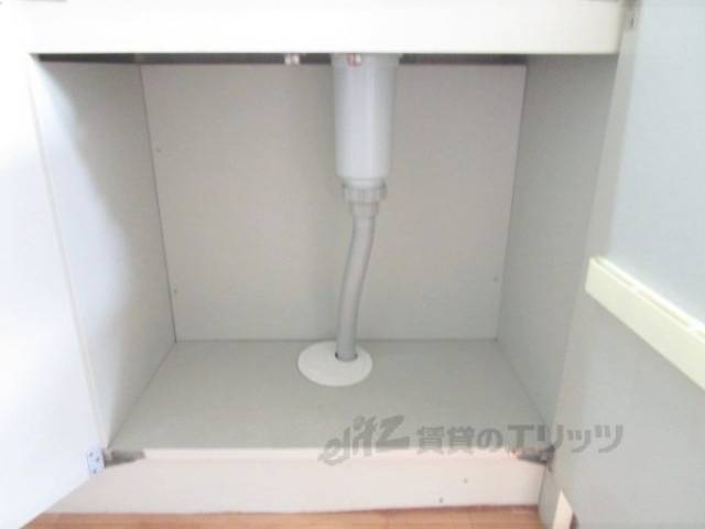 キッチン　下部収納